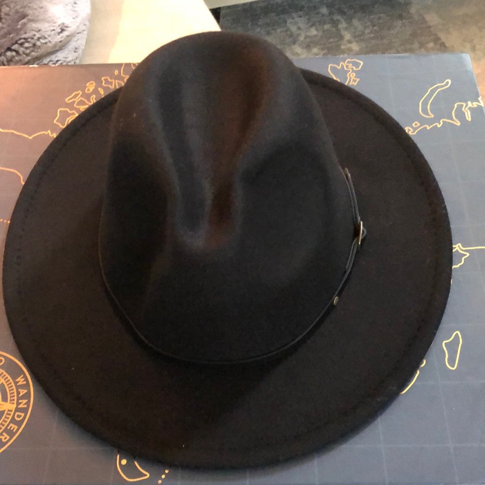 Brand new in box black wool flat brimmed fedora. Adjustable strings- 57 cm base.